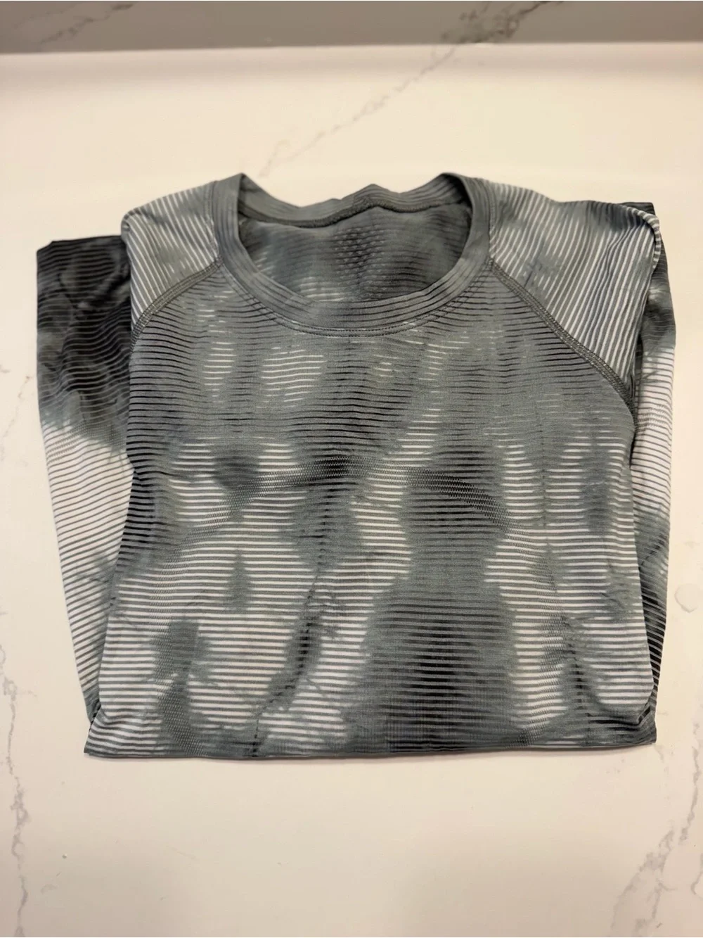 lululemon athletica Long Sleeve top